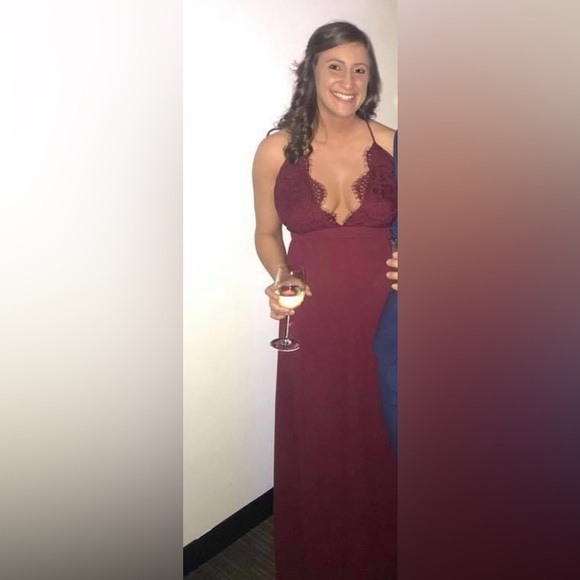 Maroon formal dress - Picture 4 of 4